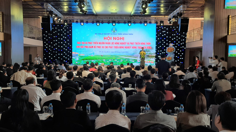 Quang cảnh hội nghị