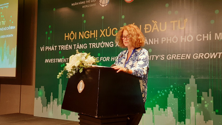 Bà Carolyn Turk, Giám đốc quốc gia Ngân hàng Thế giới tại Việt Nam phát biểu tại hội nghị. Bà Carolyn Turk, Giám đốc quốc gia Ngân hàng Thế giới tại Việt Nam phát biểu tại hội nghị.