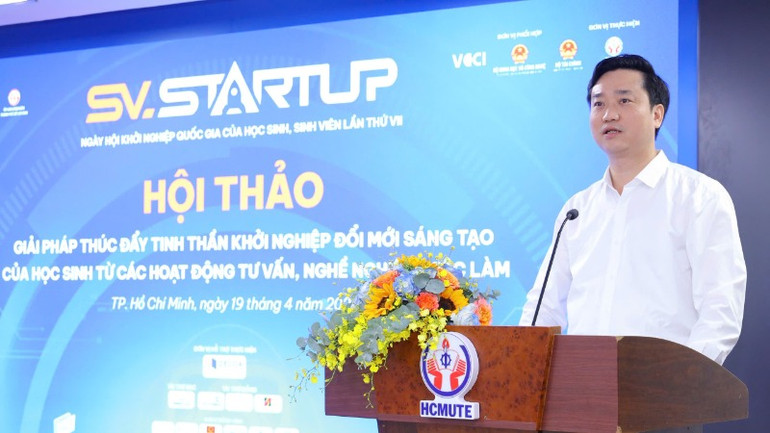 Đại biểu phát biểu tại hội thảo. (Ảnh: Trung tâm Truyền thông và sự kiện, Bộ giáo dục và Đào tạo) Đại biểu phát biểu tại hội thảo. (Ảnh: Trung tâm Truyền thông và sự kiện, Bộ giáo dục và Đào tạo)