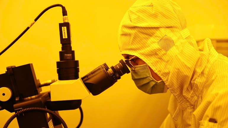 Hoạt động nghiên cứu khoa học tại Khu Công nghệ cao Thành phố Hồ Chí Minh.