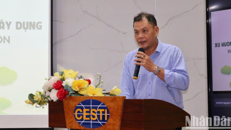 Ông Võ Ngọc Hải, Phó Giám đốc Trung tâm Thông tin và Thống kê khoa học và công nghệ Thành phố Hồ Chí Minh phát biểu tại hội thảo.