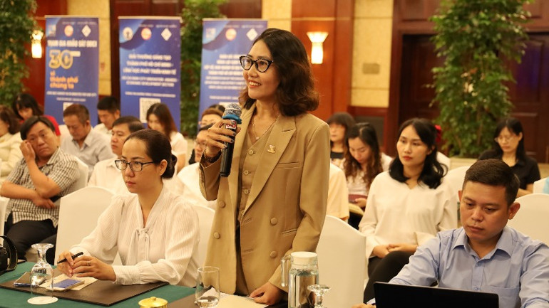 Đại biểu phát biểu tại hội nghị.