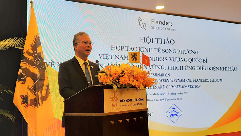 Phó Chủ tịch Ủy ban nhân dân Thành phố Hồ Chí Minh Ngô Minh Châu phát biểu tại Hội thảo.