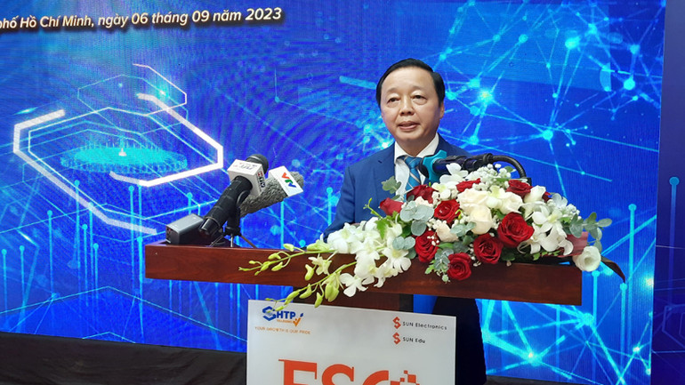 Phó Thủ tướng Chính phủ Trần Hồng Hà phát biểu tại lễ ra mắt.