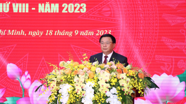 Đồng chí Nguyễn Xuân Thắng, Giám đốc Học viện Chính trị quốc gia Hồ Chí Minh phát biểu tại lễ khai mạc.