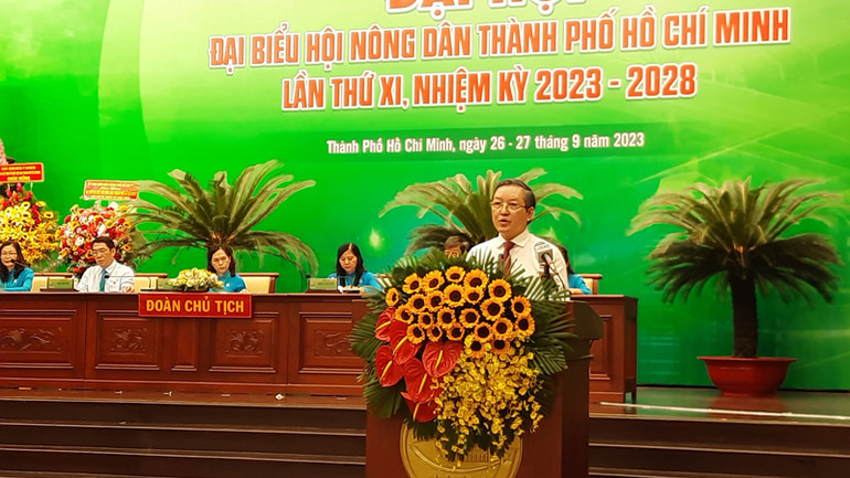 Đồng chí Lương Quốc Đoàn, Chủ tịch Trung ương Hội Nông dân Việt Nam phát biểu tại Đại hội.