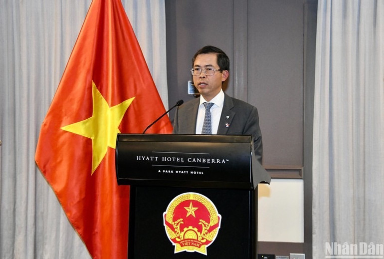 Đại sứ Việt Nam tại Australia Phạm Hùng Tâm phát biểu ý kiến tại sự kiện.