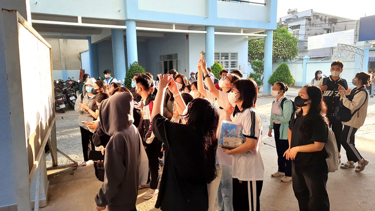 Thí sinh tham gia kỳ thi đánh giá năng lực đợt 1 Đại học Quốc gia Thành phố Hồ Chí Minh năm 2024.