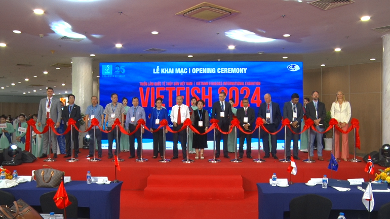 Nghi thức khai mạc Triển lãm thủy sản quốc tế Vietfish 2024.
