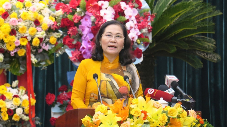 Chủ tịch Hội đồng nhân dân Thành phố Hồ Chí Minh Nguyễn Thị Lệ phát biểu tại buổi tổng kết.