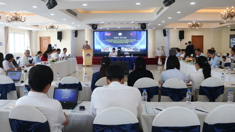 Quang cảnh hội nghị