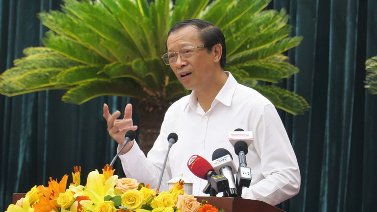 Thứ trưởng Giáo dục và Đào tạo Phạm Ngọc Thưởng phát biểu tại buổi tổng kết.