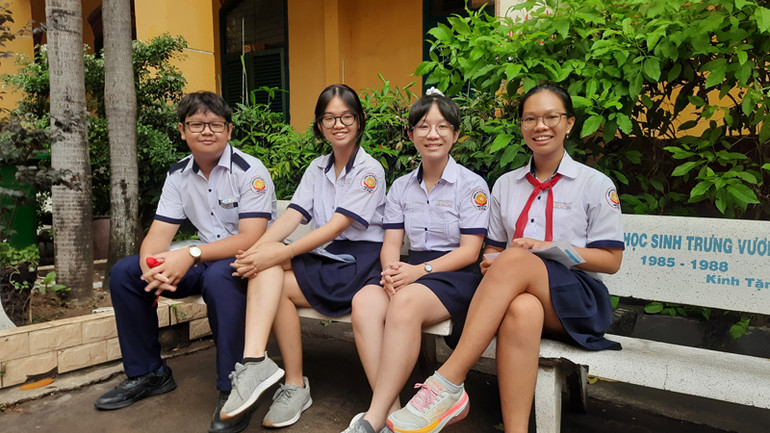 Các thí sinh tham dự Kỳ thi tuyển sinh lớp 10 năm học 2023-2024 tại Thành phố Hồ Chí Minh.