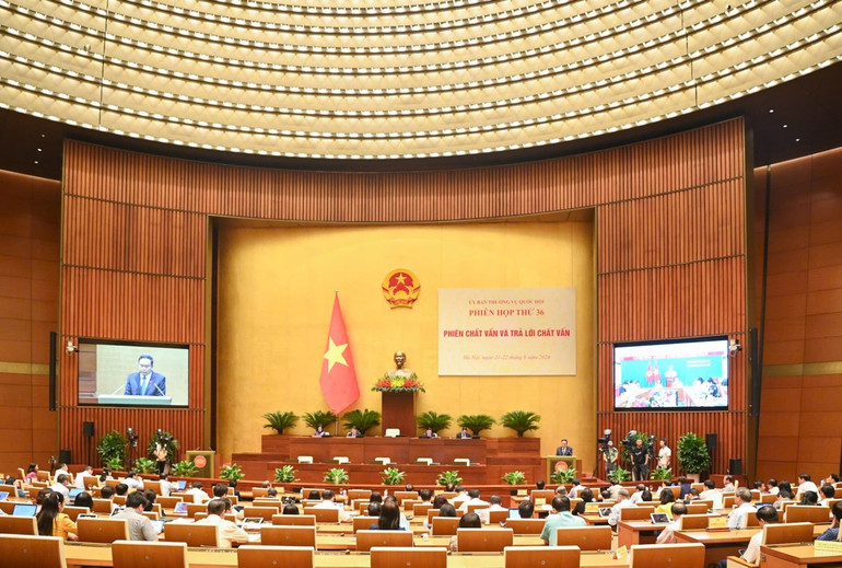 Quang cảnh bế mạc phiên chất vấn và trả lời chất vấn tại Phiên họp thứ 36 của Ủy ban Thường vụ Quốc hội. (Ảnh: DUY LINH)