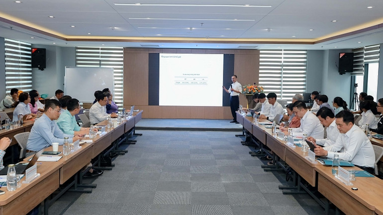 Quang cảnh tọa đàm.