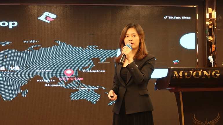 Chuyên gia đề cập đến kỹ năng kinh doanh, xây dựng thương hiệu trên nền tảng số.