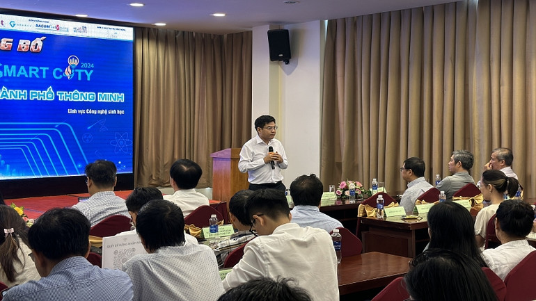Ban Tổ chức giới thiệu cuộc thi Smart City 2024
