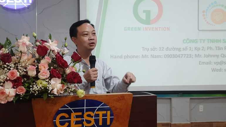 Ông Trần Giang Khuê, Trưởng Văn phòng đại diện Cục Sở hữu trí tuệ tại Thành phố Hồ Chí Minh phát biểu tại hội thảo.