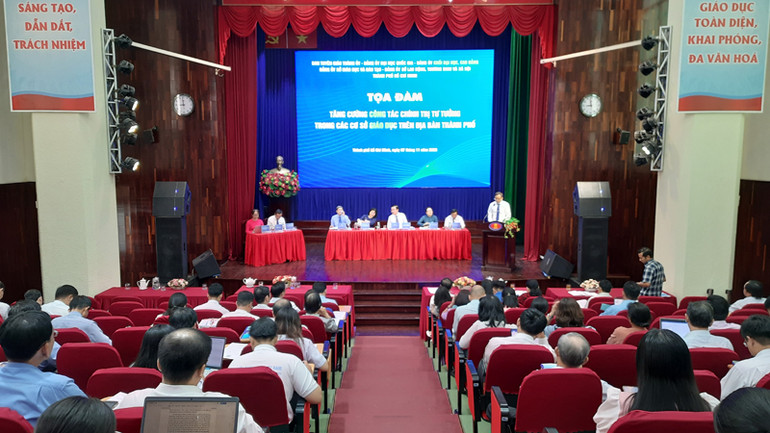 Quang cảnh buổi tọa đàm Quang cảnh buổi tọa đàm