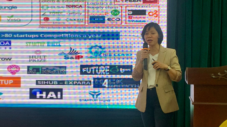 Phó Trưởng Phòng Quản lý công nghệ và Thị trường công nghệ (Sở Khoa học và Công nghệ Thành phố Hồ Chí Minh) Phan Thị Quý Trúc chia sẻ về chính sách hỗ trợ của Thành phố. Phó Trưởng Phòng Quản lý công nghệ và Thị trường công nghệ (Sở Khoa học và Công nghệ Thành phố Hồ Chí Minh) Phan Thị Quý Trúc chia sẻ về chính sách hỗ trợ của Thành phố.