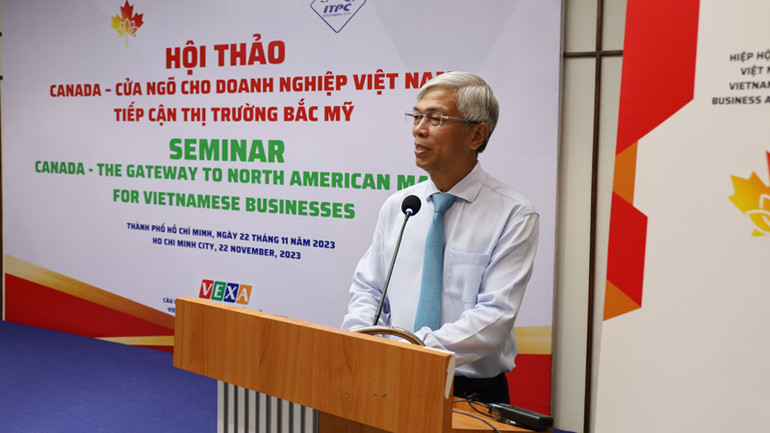 Phó Chủ tịch Ủy ban nhân dân Thành phố Hồ Chí Minh Võ Văn Hoan phát biểu tại hội thảo Phó Chủ tịch Ủy ban nhân dân Thành phố Hồ Chí Minh Võ Văn Hoan phát biểu tại hội thảo