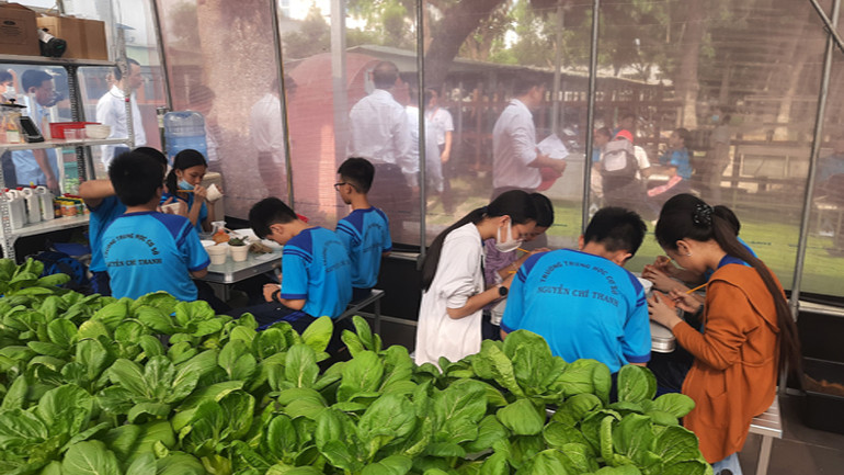 Học sinh Thành phố Hồ Chí Minh trải nghiệm thực tế tại Trung tâm STEAMZone-Công viên phần mềm Quang Trung. Học sinh Thành phố Hồ Chí Minh trải nghiệm thực tế tại Trung tâm STEAMZone-Công viên phần mềm Quang Trung.