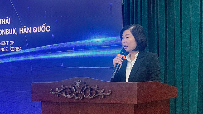 Phó Giám đốc Sở Khoa học và Công nghệ Thành phố Hồ Chí Minh Nguyễn Thị Kim Huệ phát biểu. Phó Giám đốc Sở Khoa học và Công nghệ Thành phố Hồ Chí Minh Nguyễn Thị Kim Huệ phát biểu.