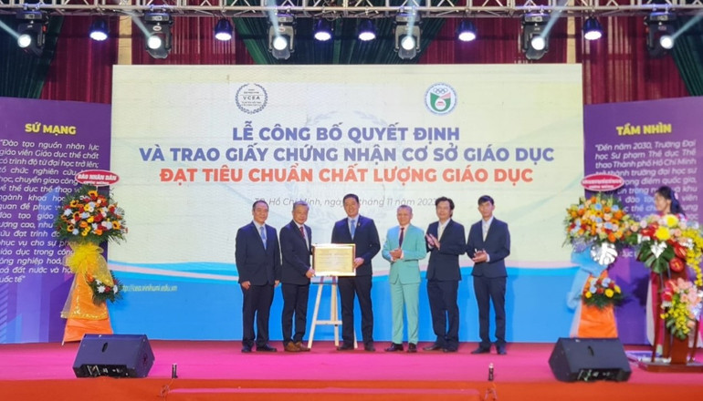 Trường đại học Sư phạm Thể dục thể thao Thành phố Hồ Chí Minh nhận Giấy chứng nhận kiểm định chất lượng cơ sở giáo dục.