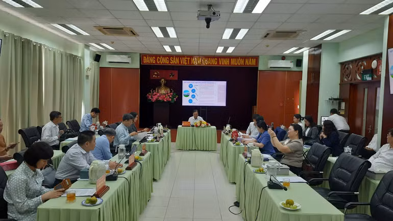 Quang cảnh buổi làm việc.