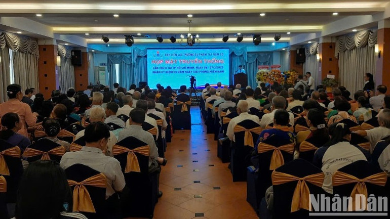 Quang cảnh buổi gặp mặt.