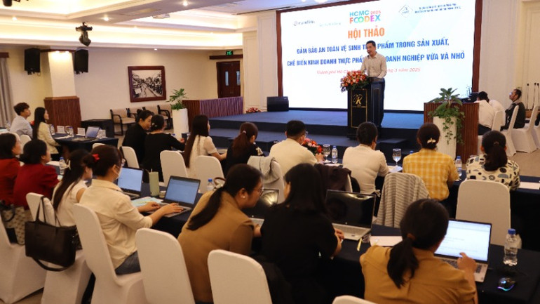 Quang cảnh hội thảo.