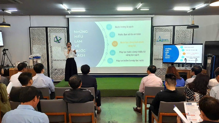 Quang cảnh hội thảo.