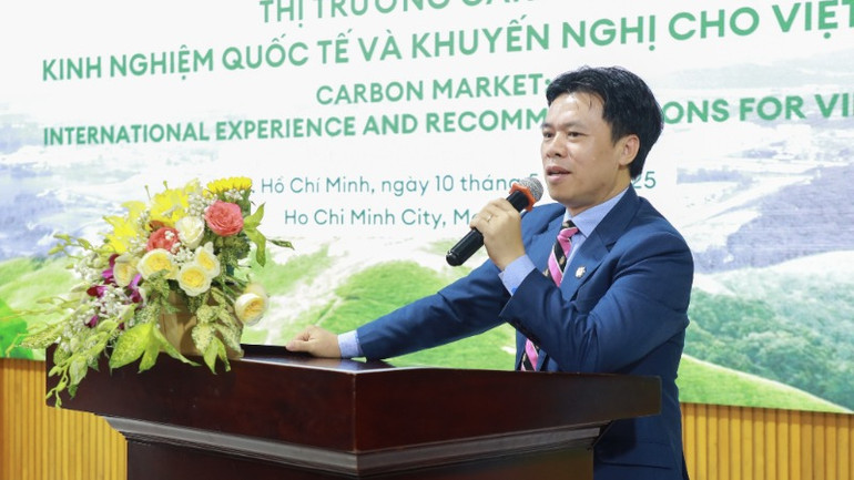 Giáo sư, Tiến sĩ Đỗ Văn Đại, Phó Hiệu trưởng Trường đại học Luật Thành phố Hồ Chí Minh, phát biểu tại hội thảo. Giáo sư, Tiến sĩ Đỗ Văn Đại, Phó Hiệu trưởng Trường đại học Luật Thành phố Hồ Chí Minh, phát biểu tại hội thảo.