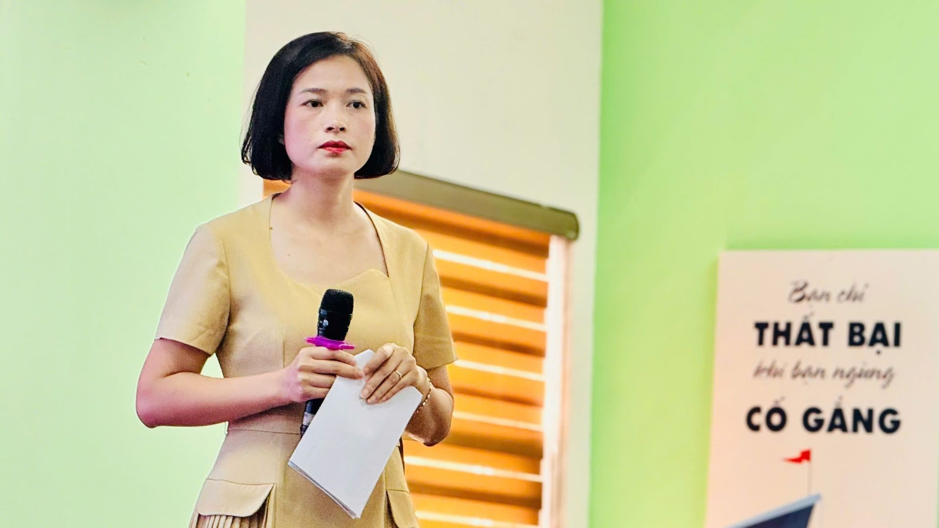 Bà Phạm Thị Miền, Phó Viện trưởng Viện nghiên cứu đánh giá thị trường bất động sản Việt Nam. (Ảnh: HNV) mgq2-3.jpg