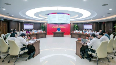 Ban Chỉ đạo dự án đường cao tốc Đồng Đăng (Lạng Sơn)-Trà Lĩnh (Cao Bằng) họp bàn thảo các giải pháp hữu hiệu đẩy nhanh tiến độ thi công dự án, kế hoạch triển khai giai đoạn 2 và các tuyến kết nối.