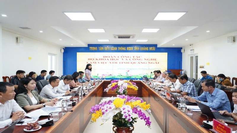 Đoàn công tác của Bộ Khoa học và Công nghệ làm việc với tỉnh Quảng Ngãi.
