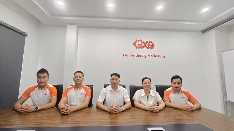 Đội ngũ kỹ sư phát triển ứng dụng tối ưu hóa vận tải.