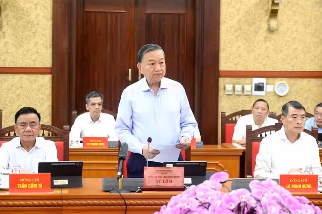 Tổng Bí thư, Chủ tịch nước Tô Lâm chủ trì phiên họp Ban Chỉ đạo Trung ương thực hiện Nghị quyết số 57-NQ/TW ngày 30/7. (Ảnh: ĐĂNG KHOA)