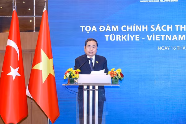 Chủ tịch Quốc hội Trần Thanh Mẫn phát biểu tại Phiên khai mạc Tọa đàm chính sách thúc đẩy hợp tác Việt Nam-Thổ Nhĩ Kỳ. (Ảnh: Doãn Tấn/TTXVN)