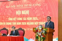 Đồng chí Trần Cẩm Tú, Ủy viên Bộ Chính trị, Thường trực Ban Bí thư phát biểu ý kiến chỉ đạo. (Ảnh: THỦY NGUYÊN)