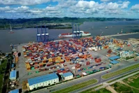 Cảng biển Hải Phòng phát triển vượt bậc lọt top 100 cảng lớn của thế giới. (Ảnh: thanhphohaiphong.gov.vn) 