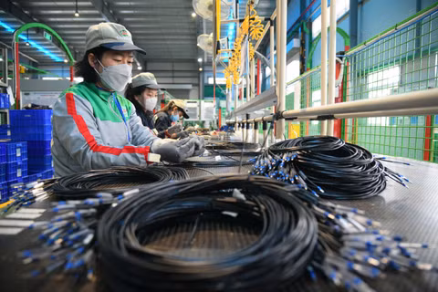 Điều hành chính sách tài khóa mở rộng hợp lý, có trọng tâm, trọng điểm; phối hợp hiệu quả với chính sách tiền tệ và các chính sách vĩ mô khác góp phần thúc đẩy tăng trưởng hai con số. (Ảnh: THÀNH ĐẠT)