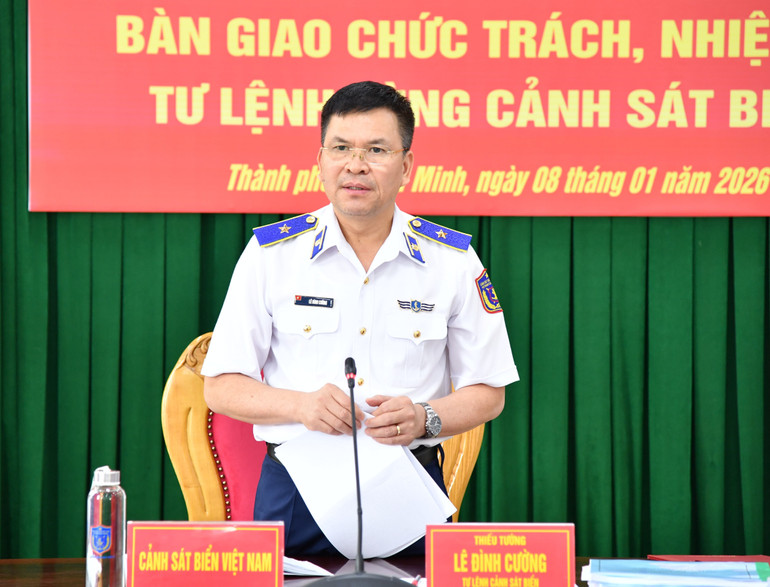 thieu-tuong-le-dinh-cuong-phat-bieu-ket-luan-tai-hoi-nghi-ban-giao.jpg