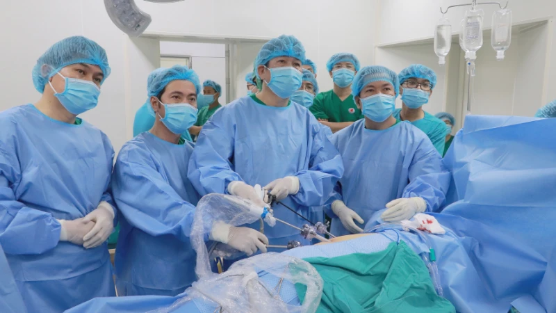 Cần Thơ Thành Công Ca Ghép Thận Đầu Tiên, Mở Ra Hy Vọng Cho Bệnh Nhân Vùng Đồng Bằng