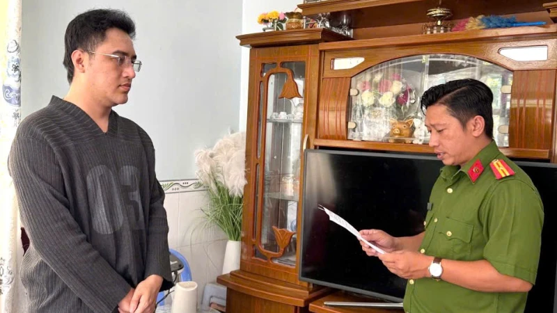 Nhân viên ngân hàng lừa đảo 20,4 tỷ đồng, bỏ trốn sau khi chiếm đoạt tiền