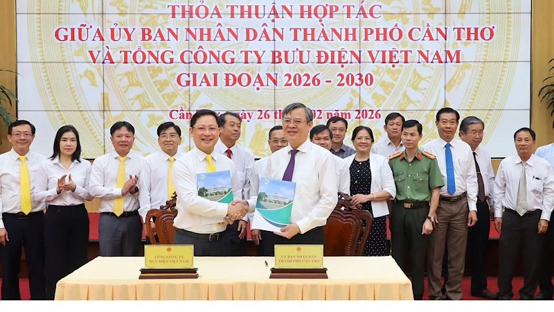 Đẩy mạnh hợp tác xây dựng chính quyền số và phát triển dịch vụ công hiệu quả