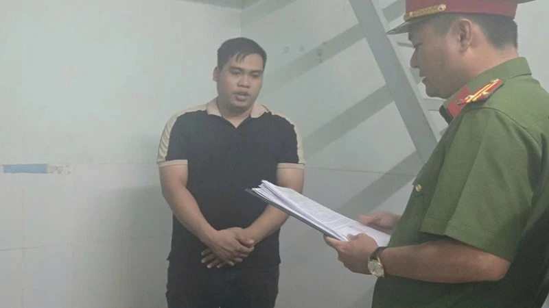 Nhân viên Cần Thơ lợi dụng chính sách công nợ chiếm đoạt hơn 300 triệu đồng