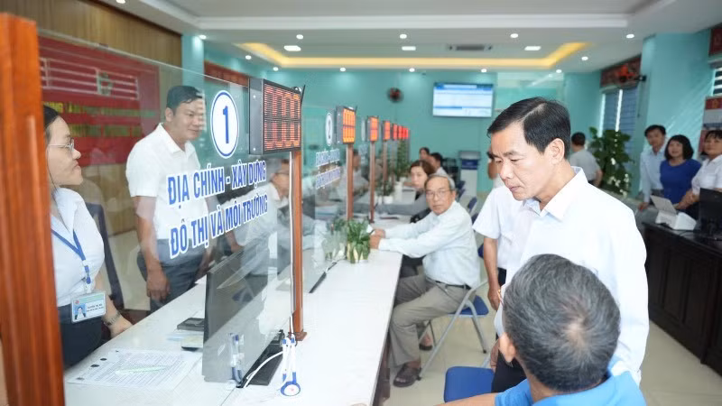 Sáng 18/6, Ủy ban nhân dân thành phố Huế bắt đầu vận hành thử nghiệm mô hình chính quyền địa phương hai cấp.