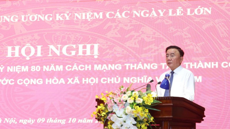 Đồng chí Trần Cẩm Tú, Ủy viên Bộ Chính trị, Thường trực Ban Bí thư phát biểu tại hội nghị. (Ảnh: THANH HẢI) z7097201189127-4451a4a8268aa9ba89516c4d12d14697-6533.jpg