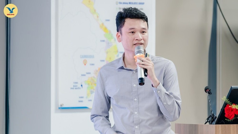 Thạc sĩ, Bác sĩ Nguyễn Huy Vinh - Trưởng phòng Vi sinh, Trung tâm Xét nghiệm MEDLATEC báo cáo tại hội nghị. 5-bac-si-huy-vinh-medlatec.jpg